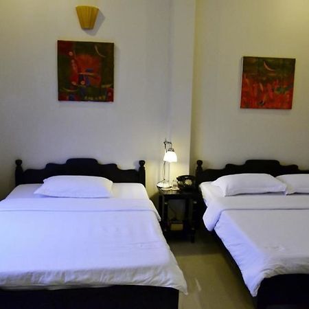 Hue Nino Hotel Bagian luar foto